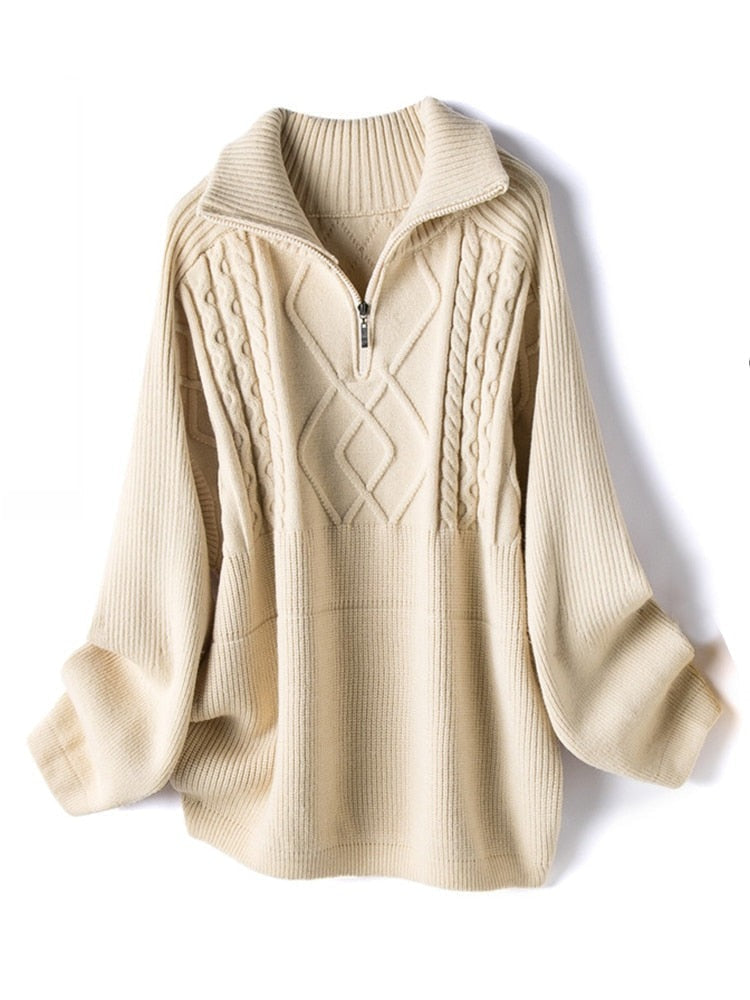 Beiger Strickpullover mit Reißverschluss, Zopfmuster, Damenmode, Herbst-Winter, gemütlich.