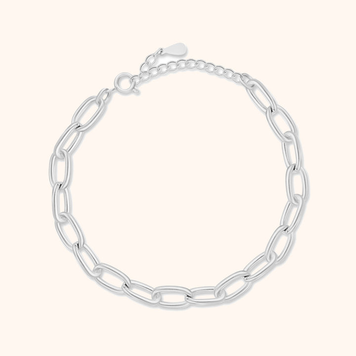 Silberne Gliederkette, verstellbar, elegantes Design, Schmuck für Damen, modisches Accessoire.