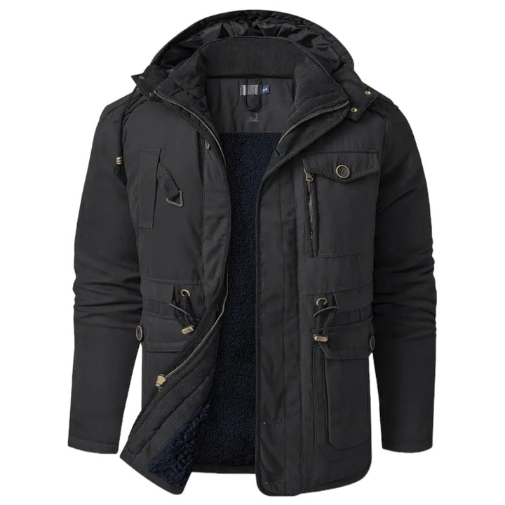 Schwarze Herren-Winterjacke mit Kapuze, Reißverschluss, Taschen, warm gefüttert.