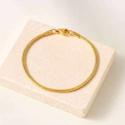 Bíh | Minimalistická náramek se sponou ve tvaru hada