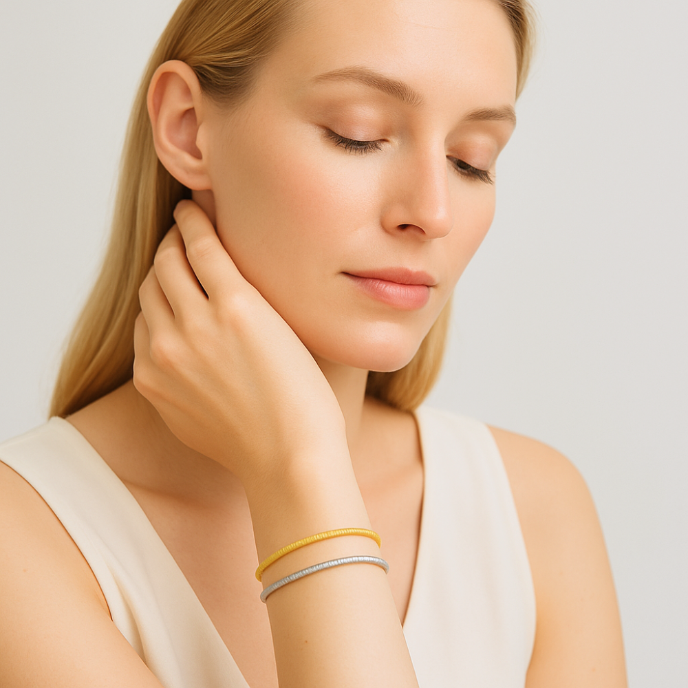 Bíh | Minimalistická náramek se sponou ve tvaru hada