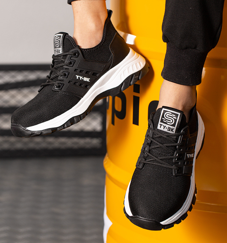 Schwarze Sportschuhe TY-3K, atmungsaktiv, rutschfeste Sohle, ideal für Fitness und Laufen.
