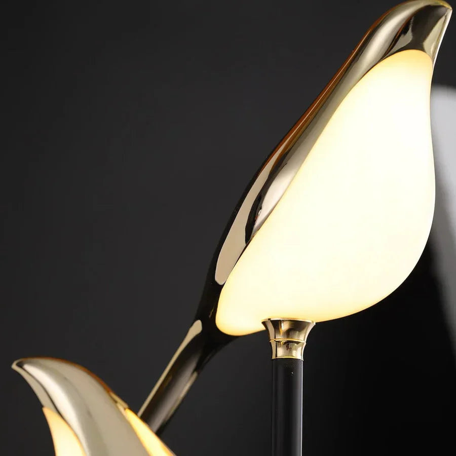 LED stolní lampa s elegantním designem - AvaBird