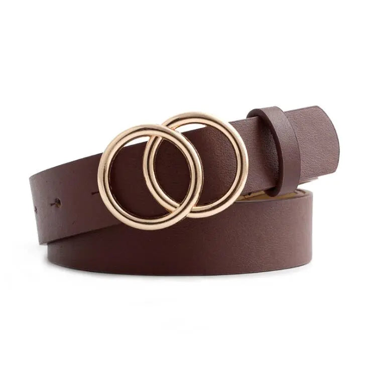 Brauner Ledergürtel mit goldener Doppelschnalle, modisches Accessoire, Damenmode.