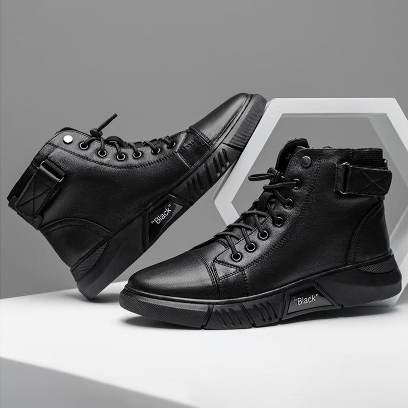 Schwarze Herren-Lederstiefel, modisch, hochwertig, mit Schnürung und modernem Design.