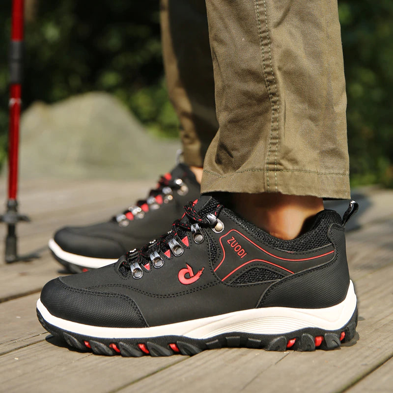 Schwarze orthopädische Wanderschuhe, atmungsaktiv, rutschfest, für Herren, Outdoor-Aktivitäten.