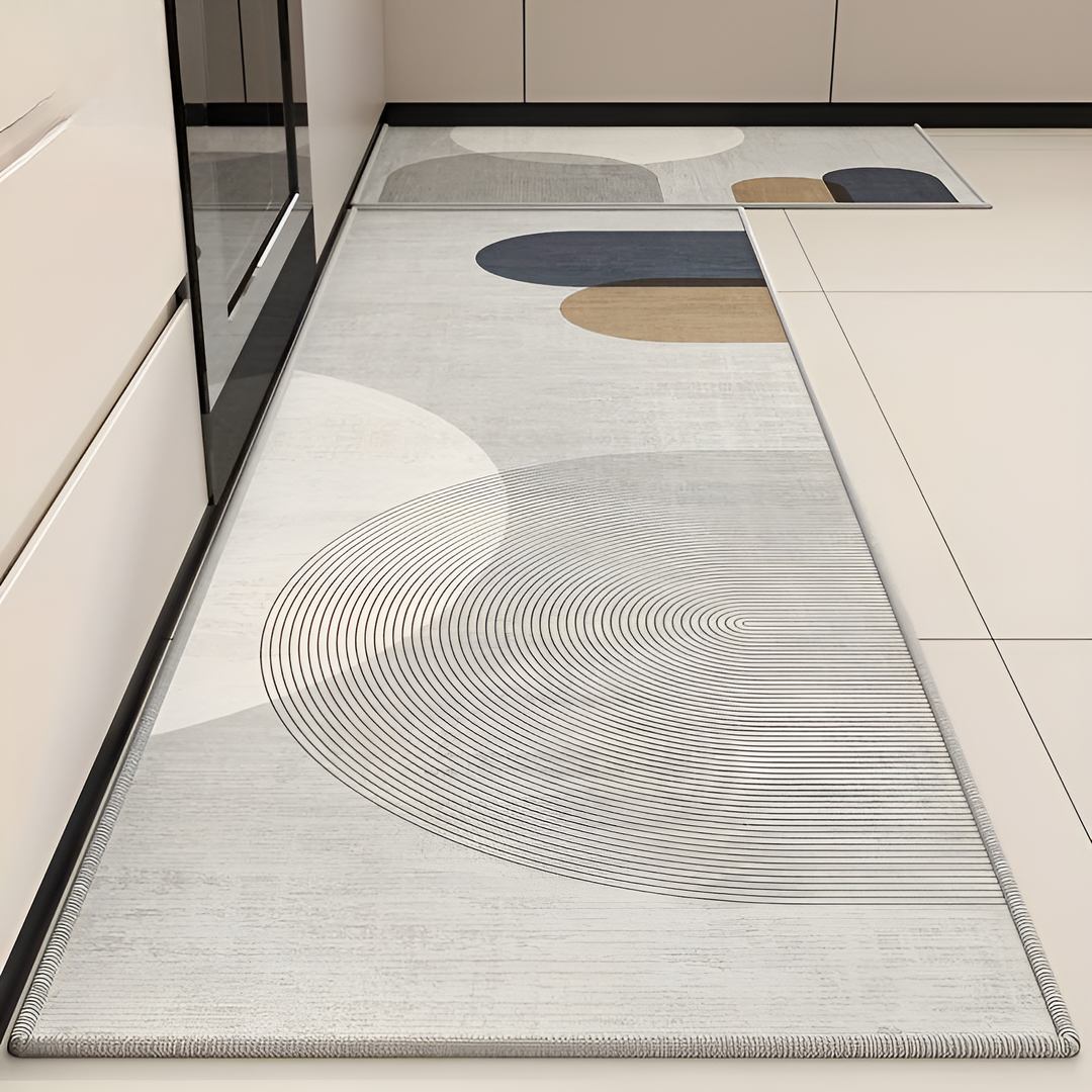 Weiche, saugfähige Küchenmatte mit modernem Design in Grau und Beige für stilvolle Einrichtung.