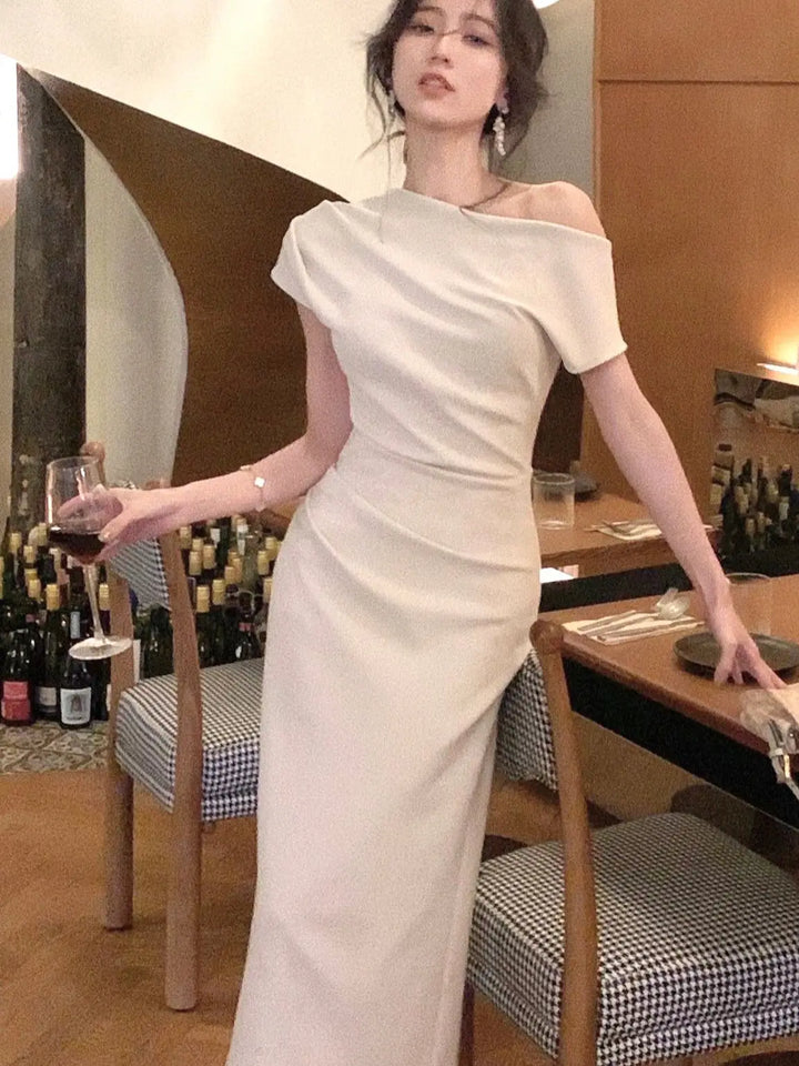 Elegantní bodycon maxišaty s odhalenými rameny – Valentina: podzimní okouzlení
