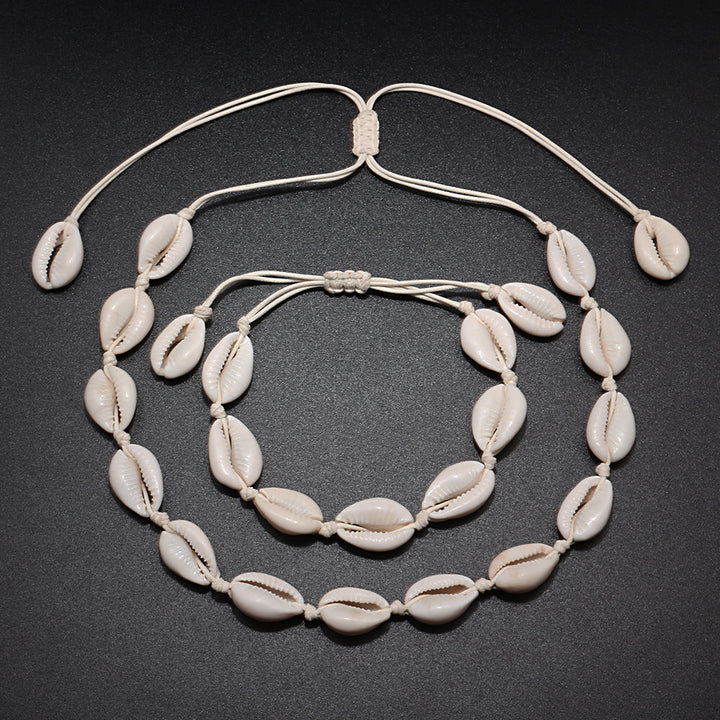 Originales Muschel-Halskette und Armband Set, Naturmaterial, handgefertigt, Boho-Stil.