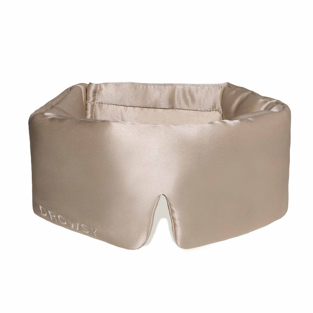 Goldene Seiden-Schlafmaske, Drowsy Sleep Co, luxuriös, bequem, für erholsamen Schlaf.