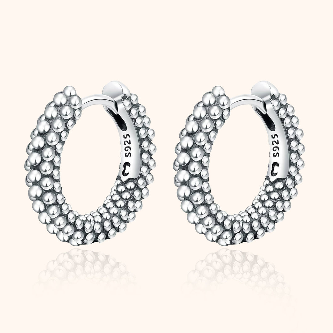 Silberne Creolen Ohrringe 925 Sterling Silber, Perlenstruktur, eleganter Schmuck für Damen