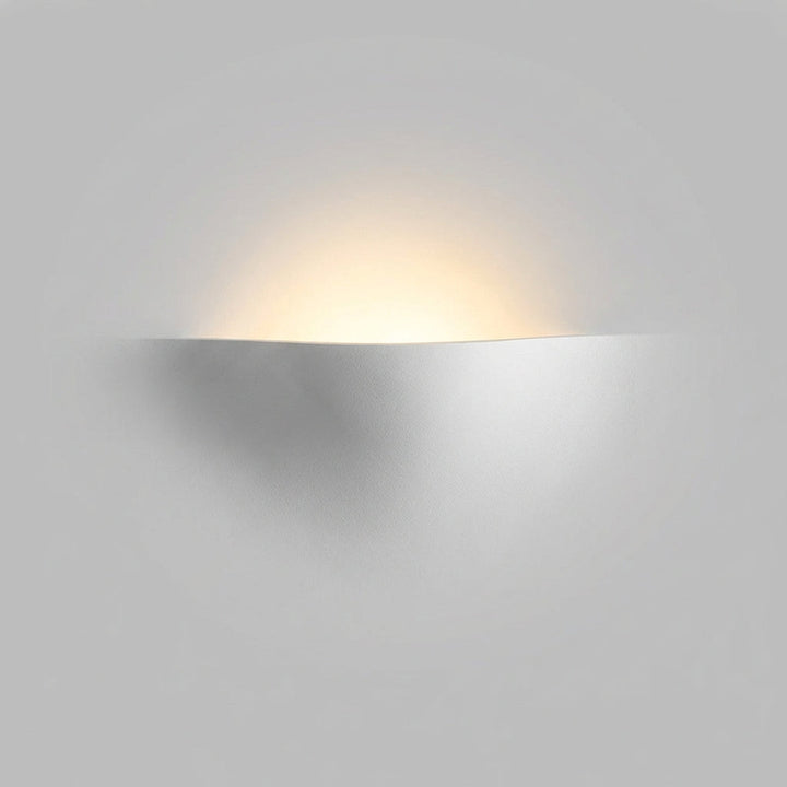 Elegant Curved Wall Sconce -  HaloFold