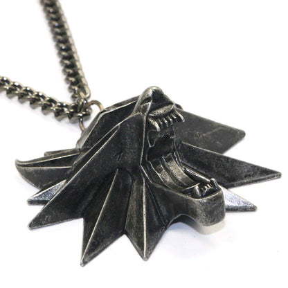 Silberner Wolfskopf-Anhänger, Metallkette, Schmuck für Herren, Fantasy-Design, Geschenkidee.