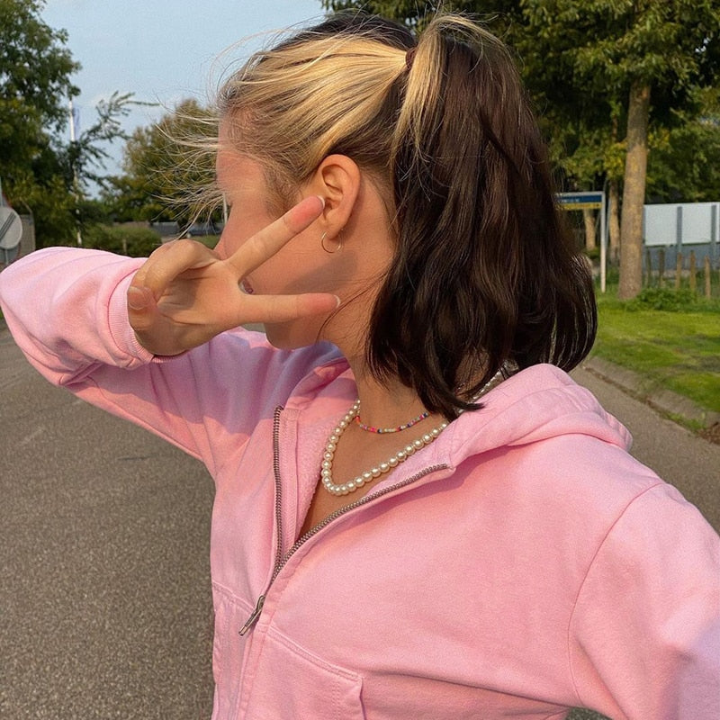 Podzimní trendová dámská cropped mikina na zip s kapucí – Alina