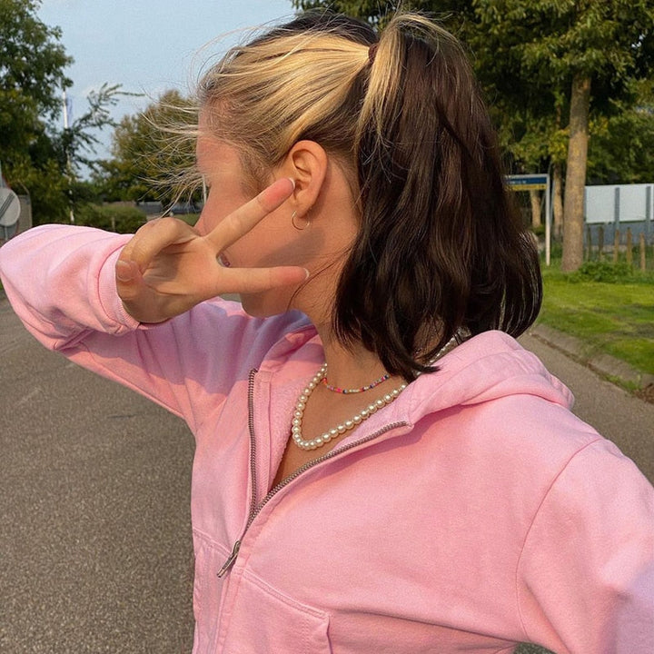 Podzimní trendová dámská cropped mikina na zip s kapucí – Alina