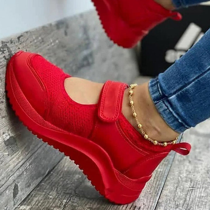 Rote Damen-Sneaker mit Klettverschluss, atmungsaktiv, modisch, bequem, Freizeitschuh.