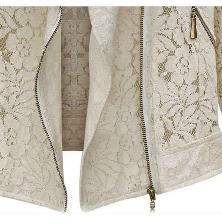 Beige Damenjacke aus Spitze mit Reißverschluss, florales Muster, modisch, elegant.