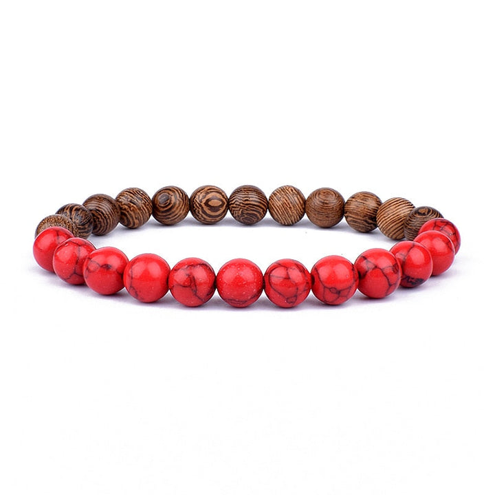 Rotes und braunes Perlenarmband aus Holz und Stein, modisches Schmuckaccessoire.