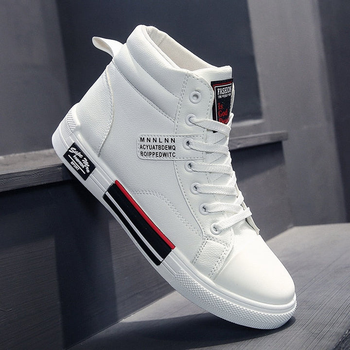 Weiße High-Top-Sneaker aus Leder, modisch, sportlich, Herren, Streetwear, bequem.