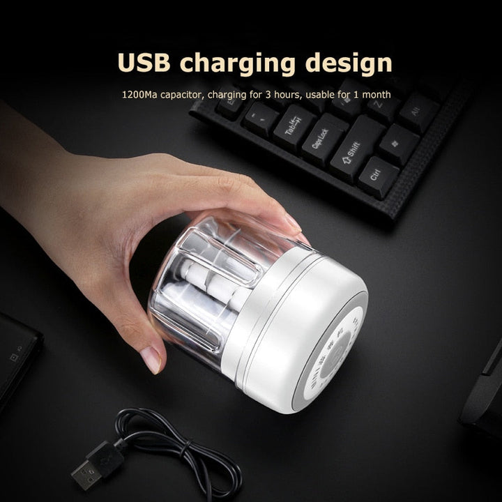 USB-Ladegerät, transparent, 1200mA, Handgröße, wiederaufladbar, langlebig, modern, effizient.