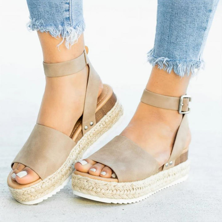 Trendy dámské espadrilky na léto – Liv