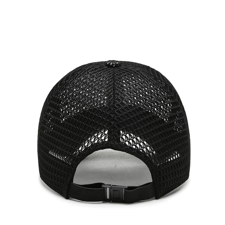 Schwarze Mesh-Trucker-Cap, verstellbar, atmungsaktiv, Rückansicht, Unisex-Design.