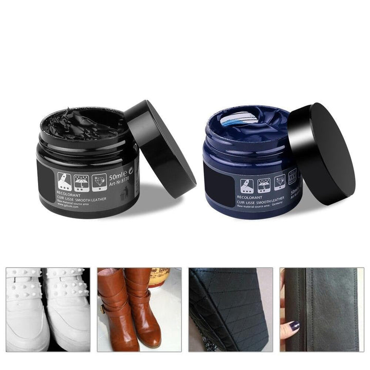 Zwei Dosen Lederpflegecreme, schwarz und blau, für Glattleder, mit geöffneten Deckeln.