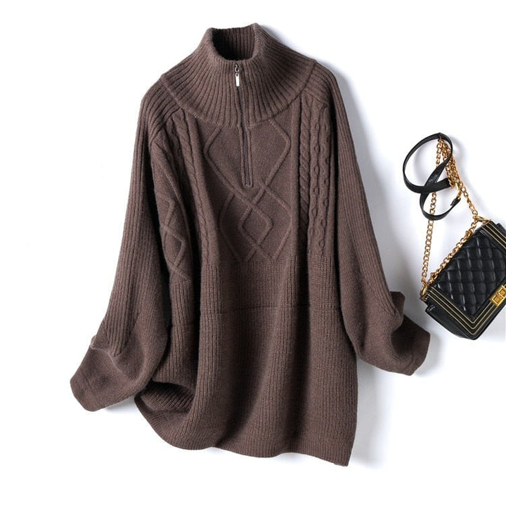 Brauner Strickpullover mit Reißverschluss, Zopfmuster, Damenmode, Herbst-Winter, gemütlich.