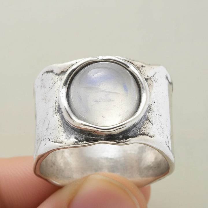 Handgefertigter Silberring - LunarCharm 