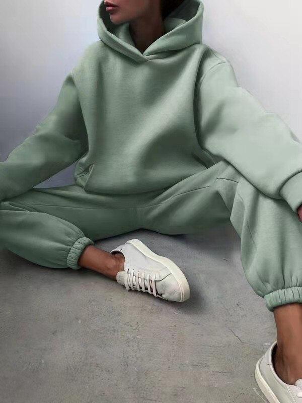 Damen-Sweatshirt und Jogginghose Set, hellgrün, Kapuze, Freizeitmode, bequem, Baumwolle.