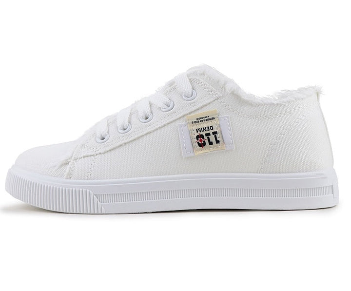 Weißer Sneaker aus Segeltuch, Damen, lässig, mit Schnürung, modisch, bequem.
