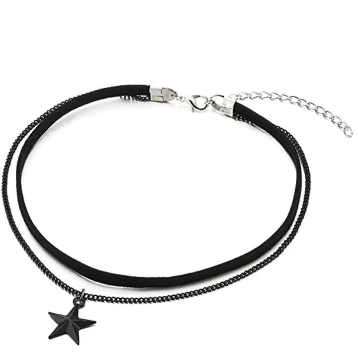 Schwarzes Choker-Halsband mit Sternanhänger, verstellbar, modisches Accessoire für Damen.