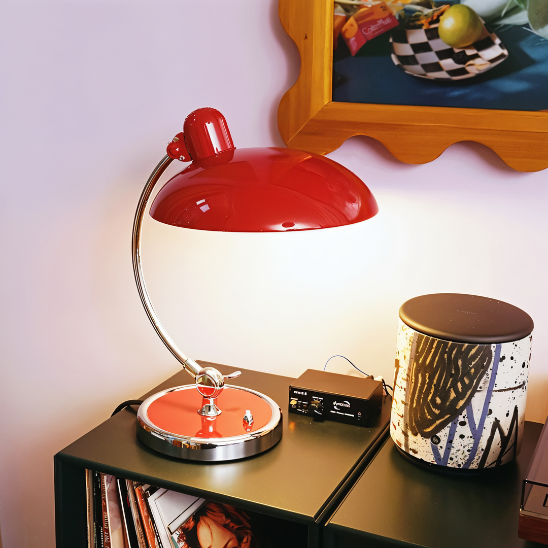Nastavitelná vintage stolní lampa z železa – Virella