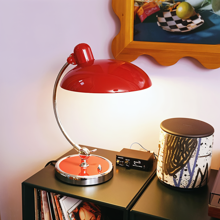 Nastavitelná vintage stolní lampa z železa – Virella