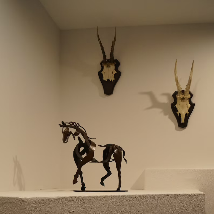Ručně vyrobená figurka koně – Ferro