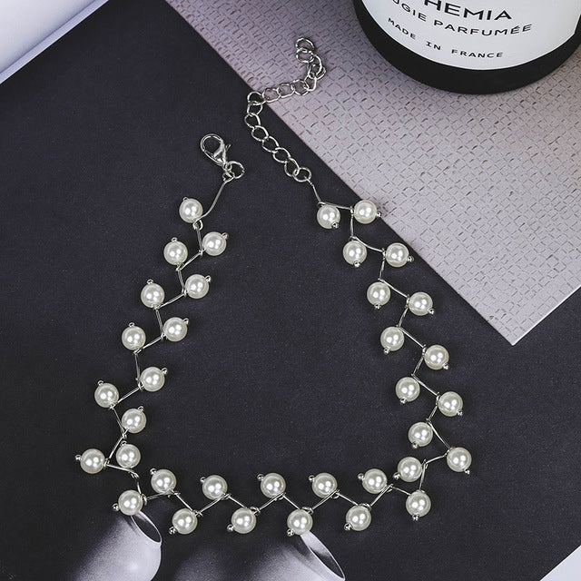 Koreanische Mode Imitation Perlen Choker Halskette, Damen Schmuck, Party Accessoire, Weiß.