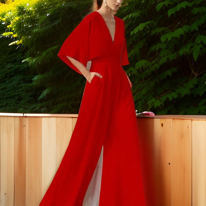 Roter Damen-Jumpsuit, V-Ausschnitt, weite Ärmel, elegantes Design, Sommermode.