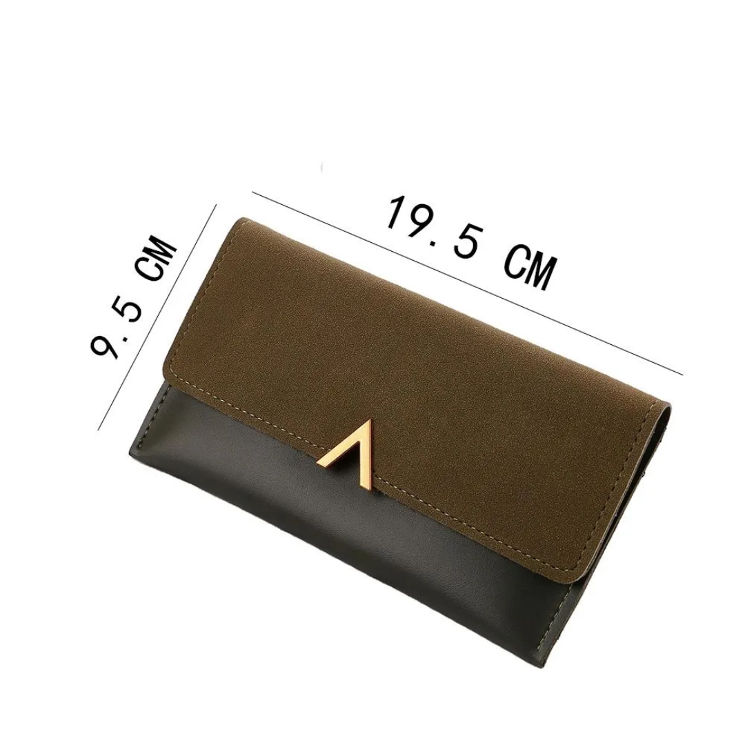 Braune Leder-Geldbörse, 19,5 x 9,5 cm, mit goldfarbenem Verschluss, stilvoll und elegant.