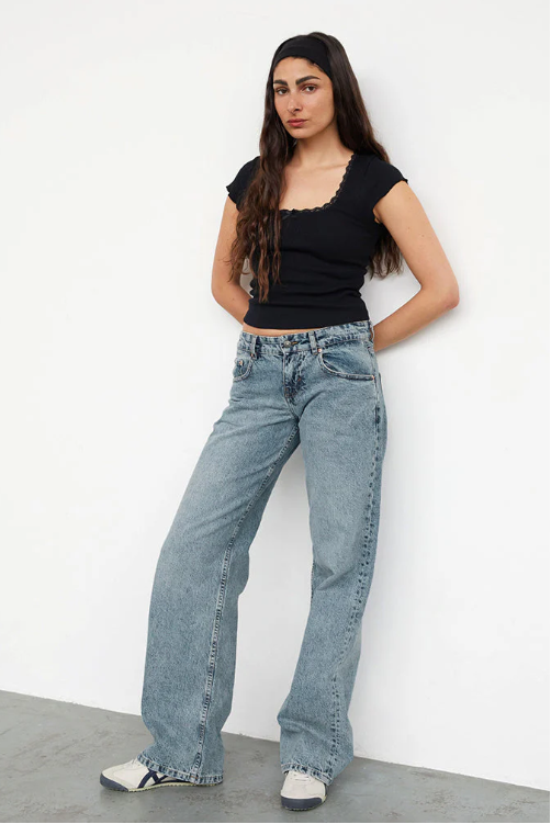 Low Rise Damenjeans Locker Geschnitten - Milla