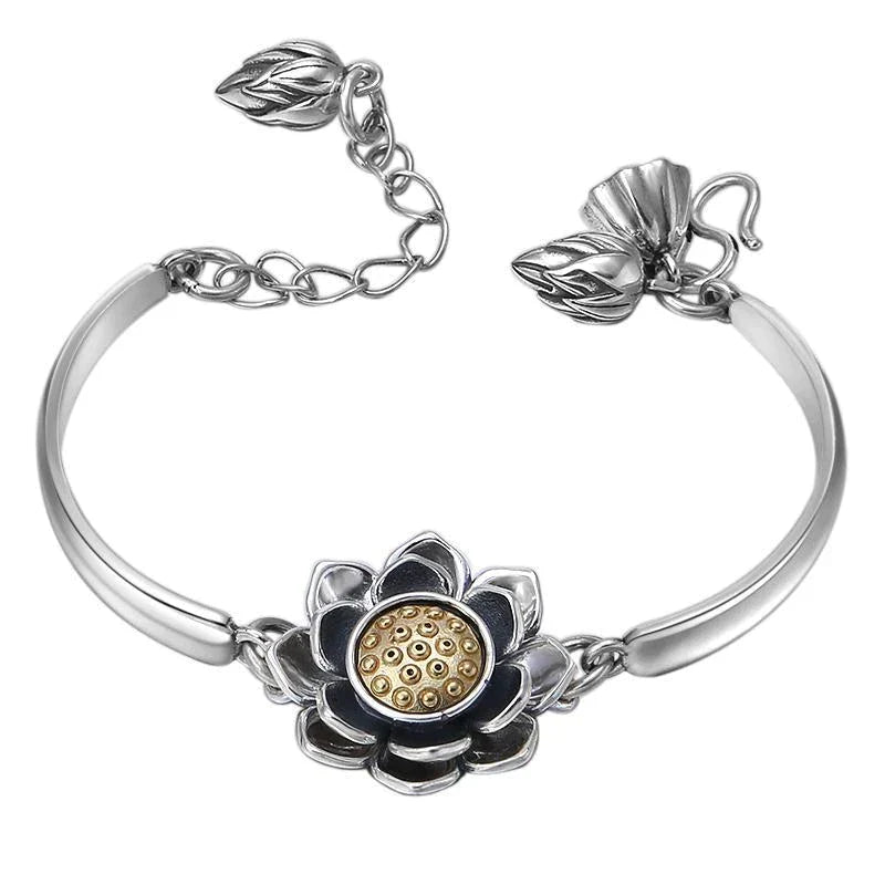 Silbernes Lotus-Armband mit goldener Blume, verstellbar, Damen-Schmuck, modisch, elegant.