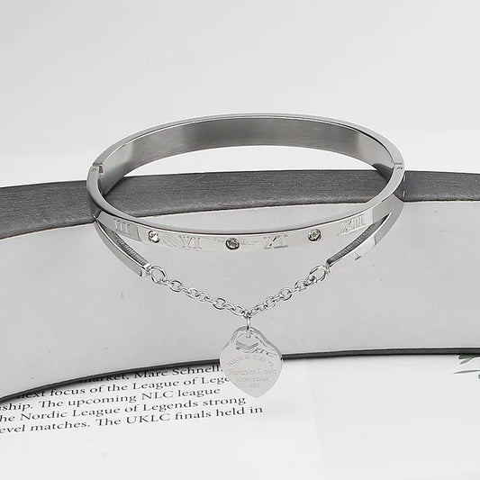 Silbernes Edelstahl-Armband mit römischen Ziffern und Kristallen, elegantes Schmuckdesign