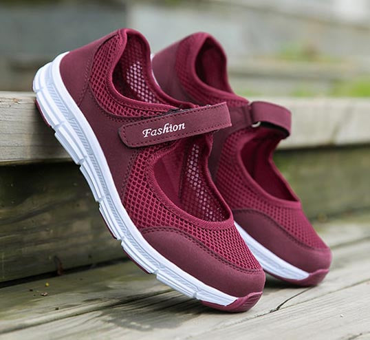 Bordeauxrote Mesh-Sneaker, atmungsaktiv, bequem, Damen, Klettverschluss, modisch, Outdoor.