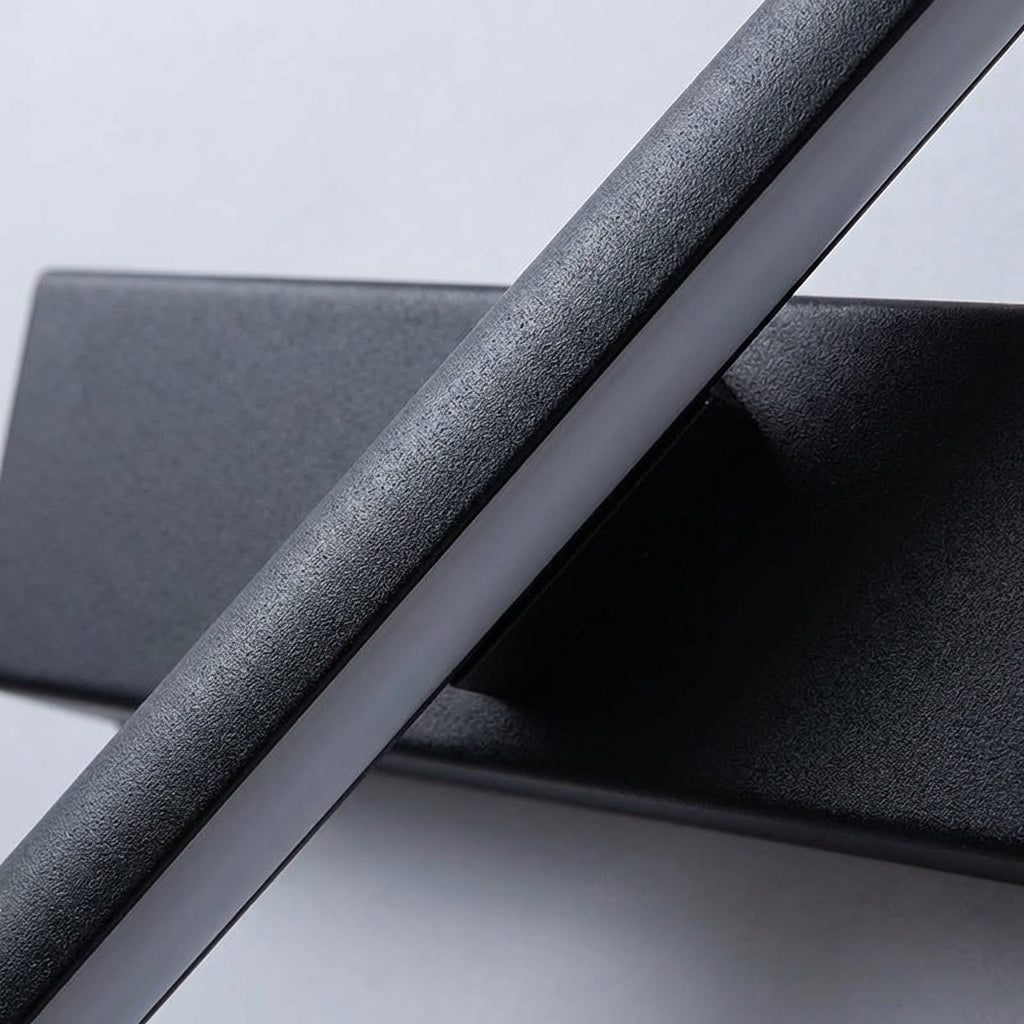 Minimalist Linear Wall Light - Swaylux