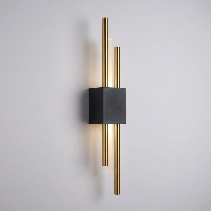 Modern Vertical Wall Sconce - Aurevex