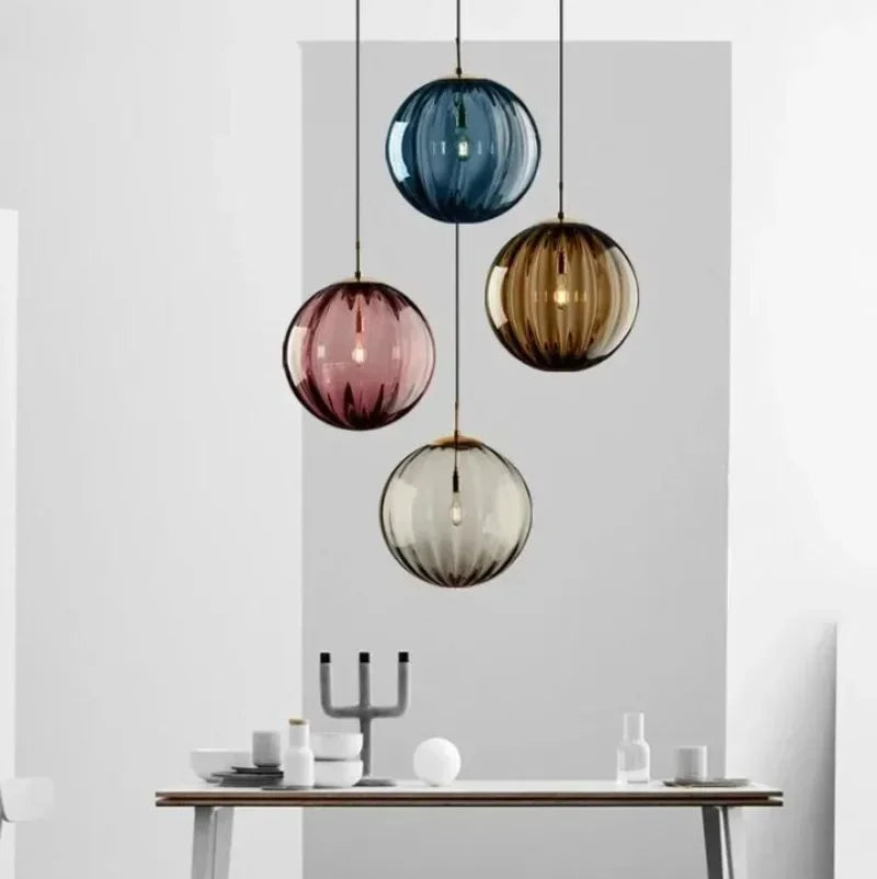 Moderne LED-Hängelampe, nordisches Design, bunte Glaskugeln, für Schlafzimmer und Esszimmer.