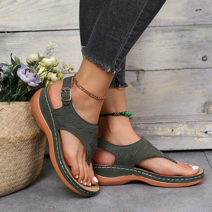Damen Sandalen grün, bequem, modisch, Sommer, Leder, Blumen, Jeans, Fußkettchen, Holzoptik.