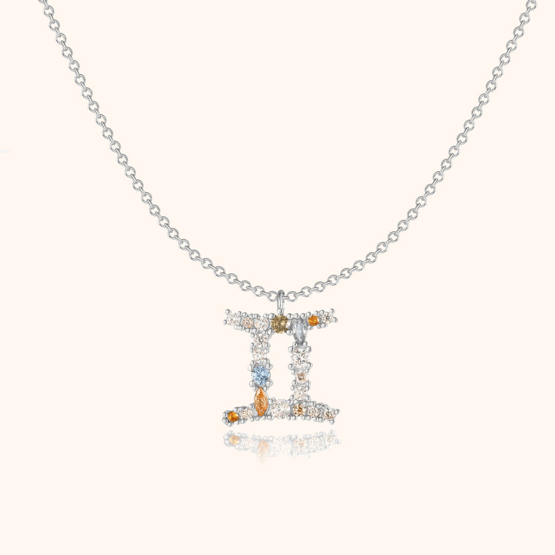 Silberne Halskette mit funkelndem Zwillingsanhänger, Kristalle, Schmuck, Damenaccessoire.