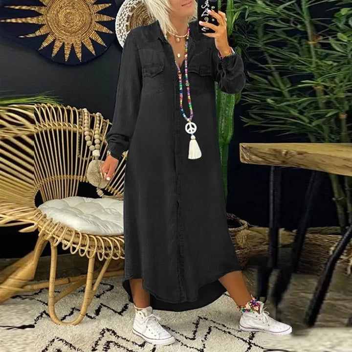 Trendy džínové šaty s knoflíkovou légou a kapsami – Isaline