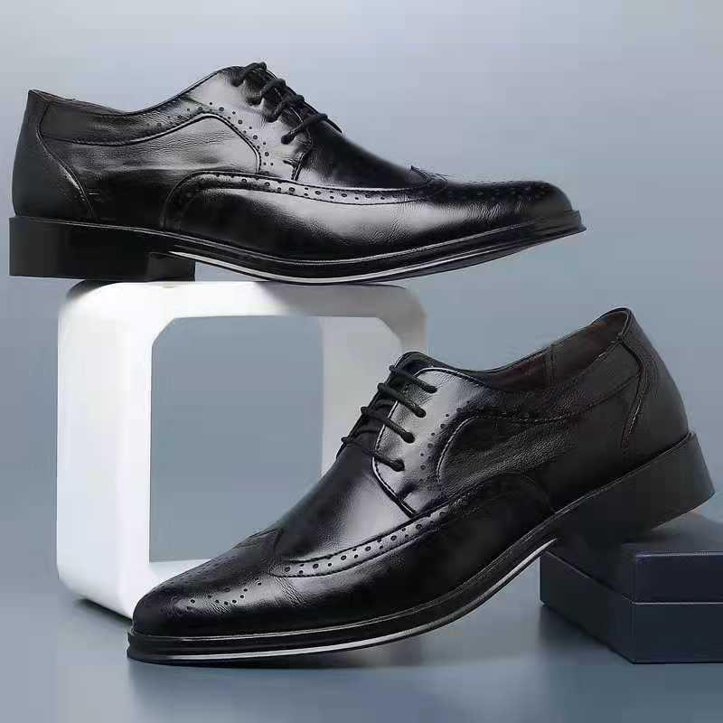 Schwarze Herren-Lederschnürschuhe, elegantes Design, ideal für formelle Anlässe.