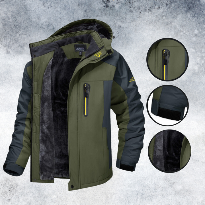 Grüne Herren-Winterjacke, wasserdicht, mit Kapuze und Reißverschlusstaschen, Outdoor-Bekleidung.